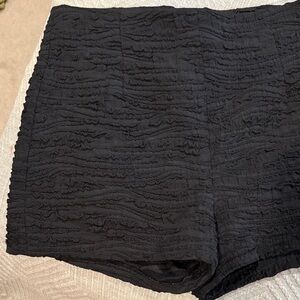 Zara Black Textured Women's Shorts